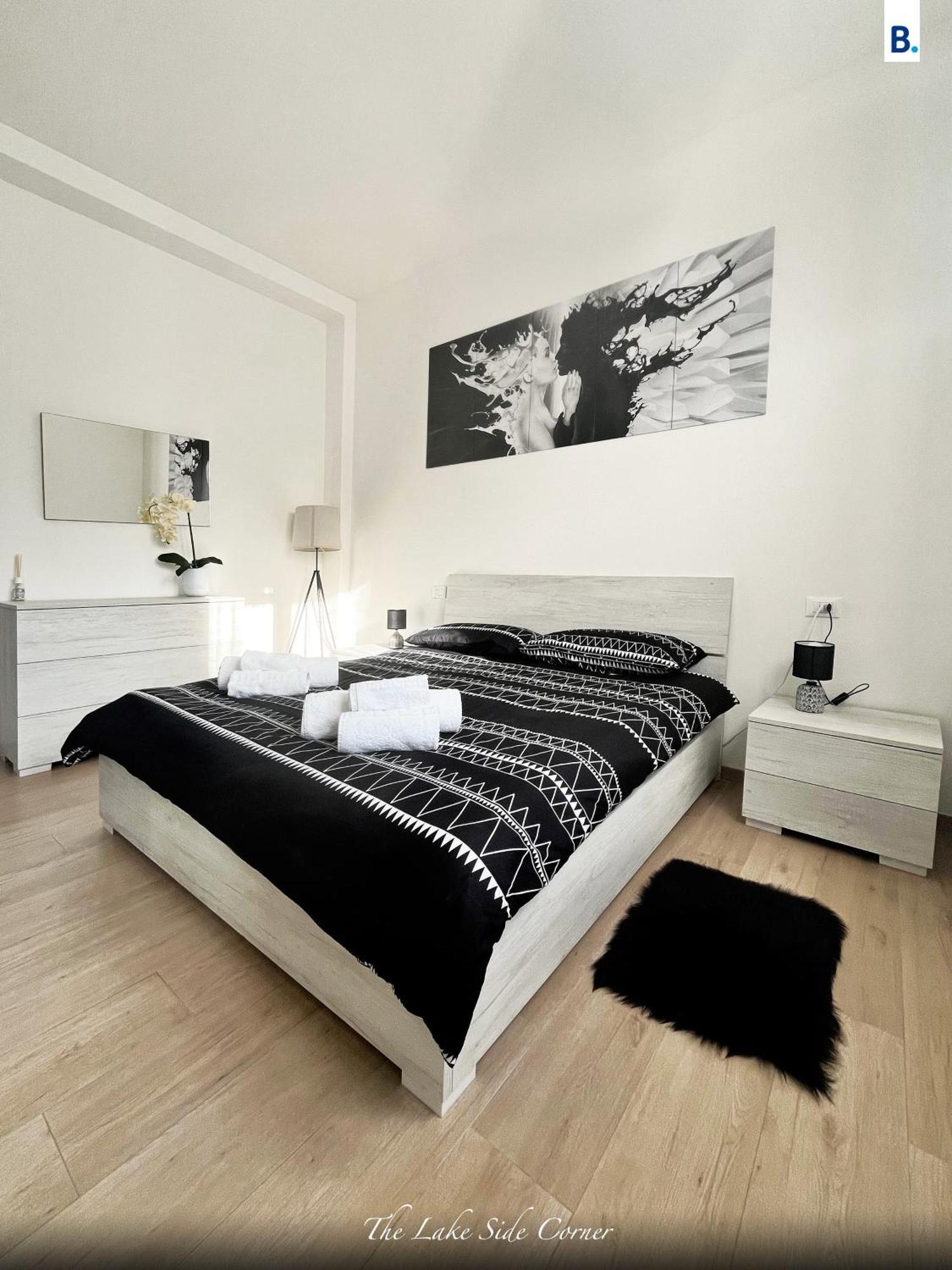 The Lake-Side Corner Apartment Комо Экстерьер фото